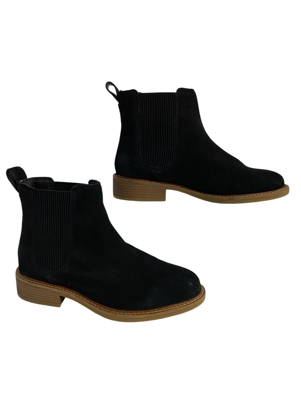 Clarks Boots Black Suede Chelsea Booties with Brown Sole Size 6 NEW